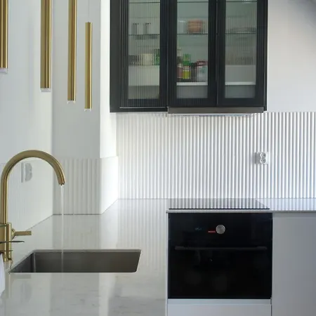 Апартаменты Tom Sawyer's Old Town *